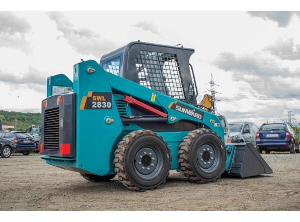 MiniIncarcator SUNWARD SWL 2830, 2.8ton, 65CP -- new de vanzare